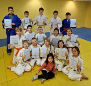 Mehr über den Artikel erfahren Glückliche Gesichter beim JSC Heidelberg RN