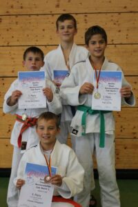 Mehr über den Artikel erfahren Bezirkseinzelmeisterschaften Ak. U14