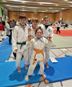 Mehr über den Artikel erfahren Erfolgreiches 14. Attempto Turnier in Tübingen: Starke Leistungen an beiden Wettkampftagen für unsere Judoka