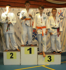 Mehr über den Artikel erfahren Coupe Vollmer Tournoi de Lauterbourg Internationaler Vollmer Cup in Lauterbourg Ak. U12/U14